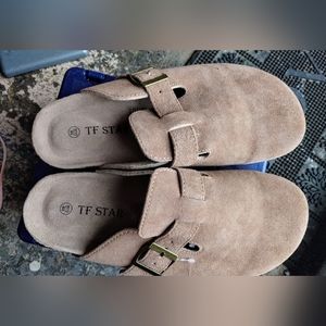TF Star unisex suede leather clogs * NEW *